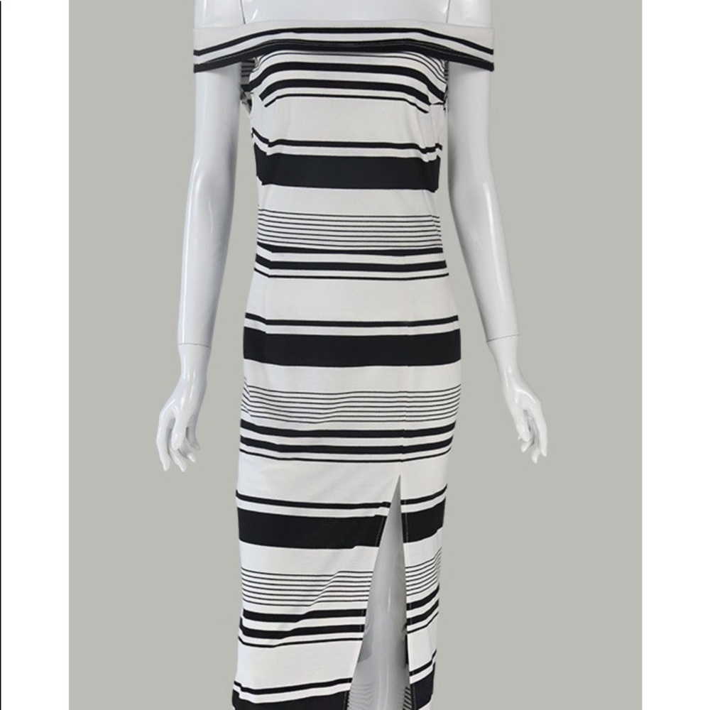 ⚠️CLOSEOUT! Ellie bardot off-the-shoulder dress - Picture 3 of 4